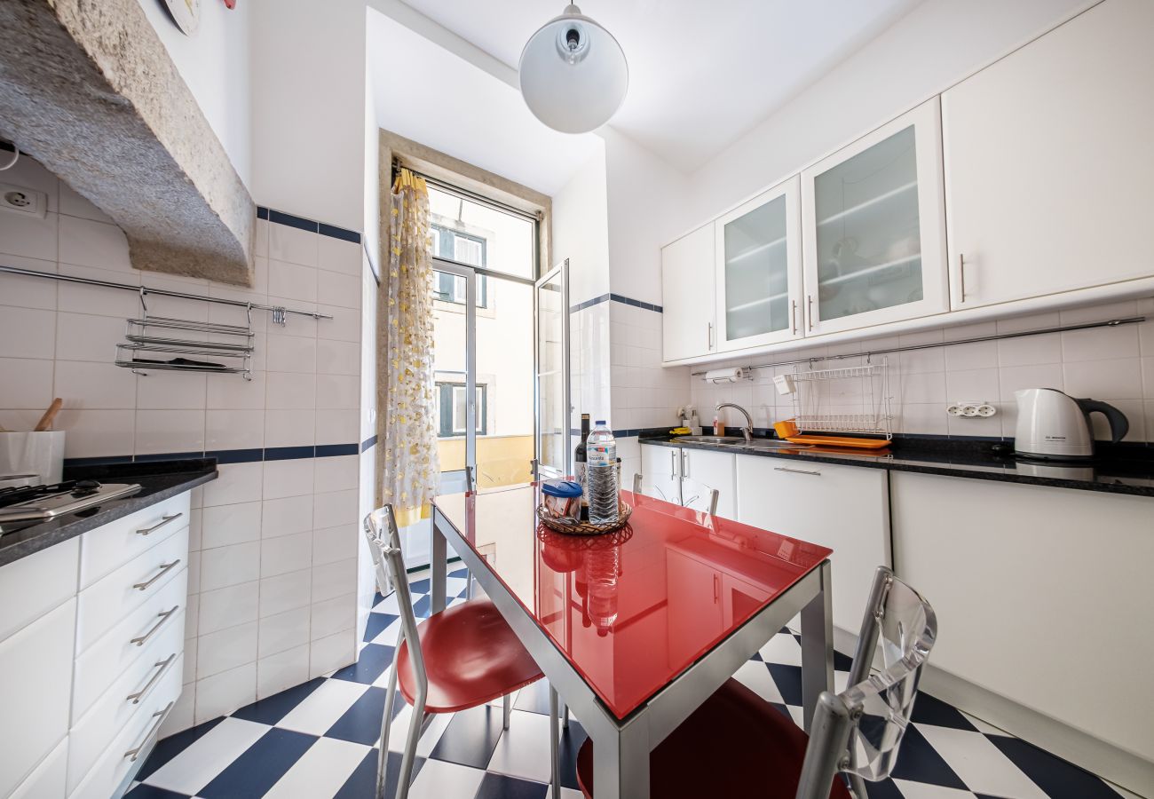 Apartment in Lisbon - Great Apartment in the Old Town VI