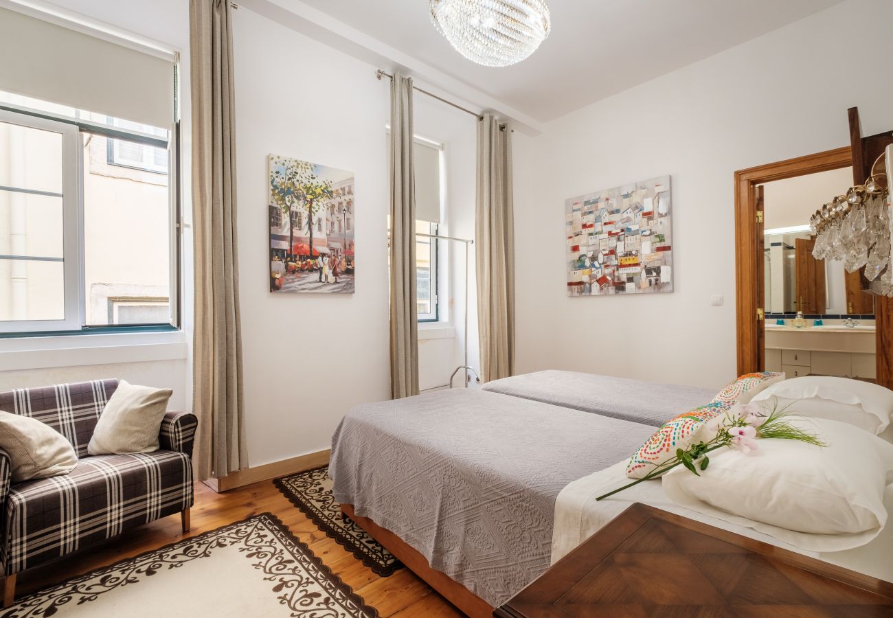 Apartment in Lisbon - Great Apartment in the Old Town VI