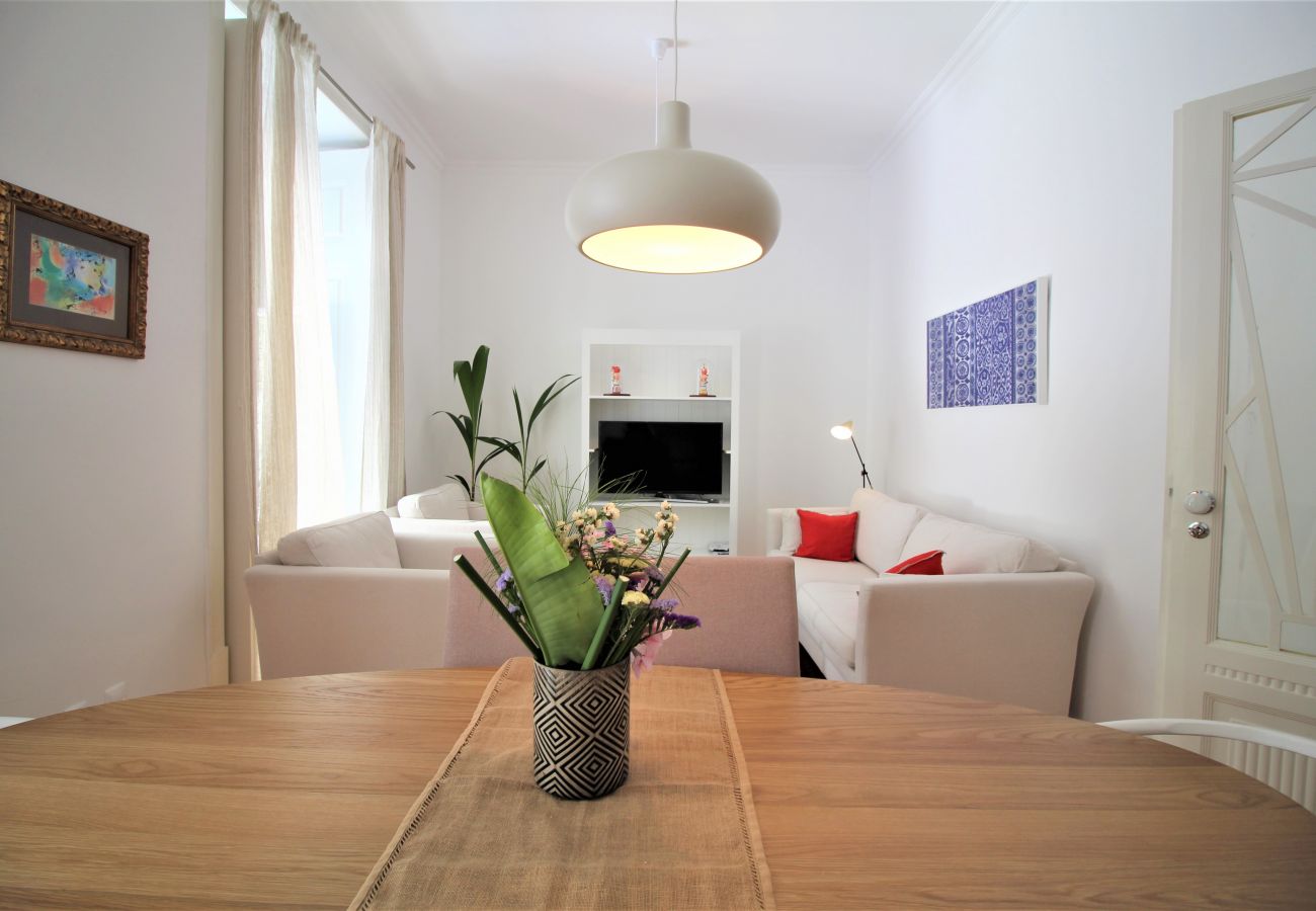 Apartment in Lisbon - Beautiful apartment in the Old Town Center