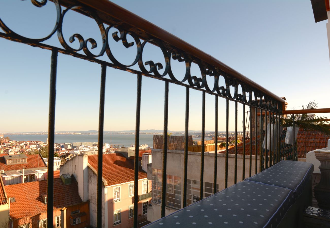 Apartment in Lisbon -  Fabulous Apartment with River & Town View 