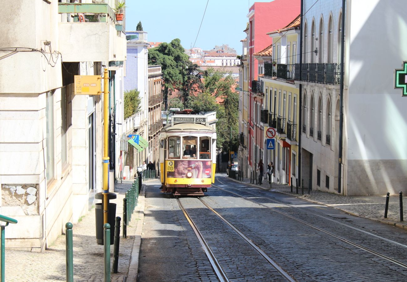 Apartment in Lisbon -  Fabulous Apartment with River & Town View 