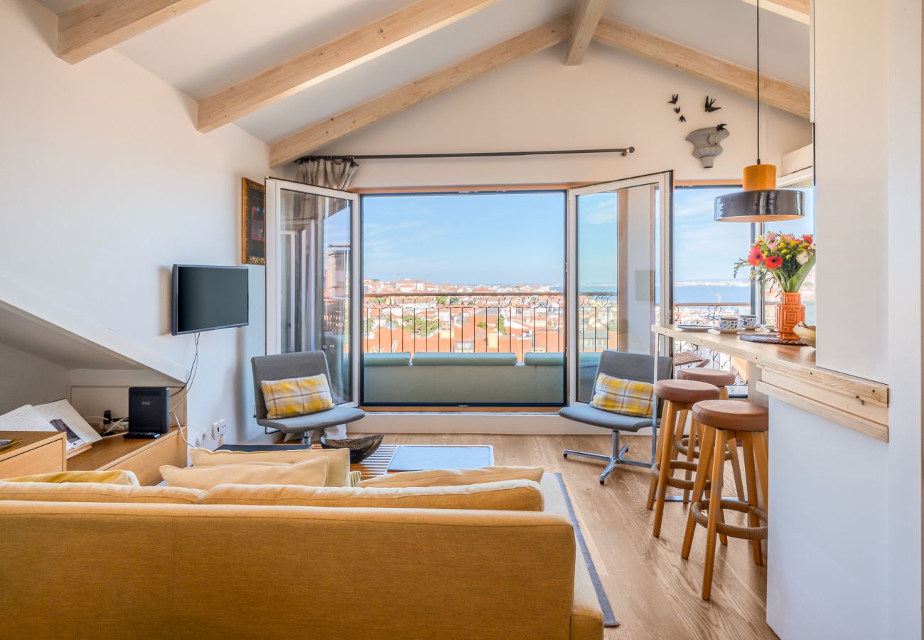 Apartment in Lisbon - Great Apartment with River & Town View 