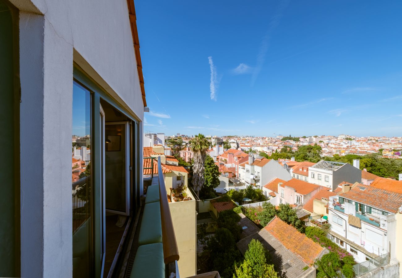 Apartment in Lisbon - Great Apartment with River & Town View 